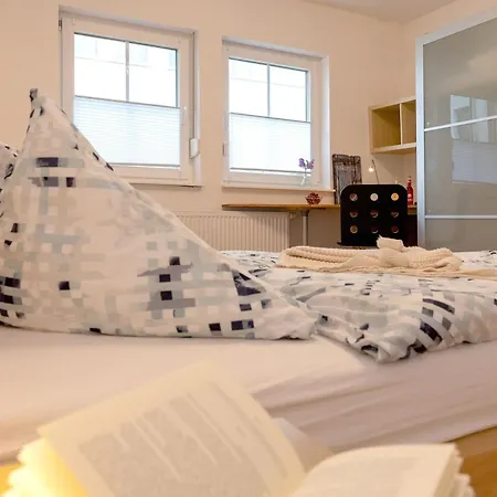 Fh Blaue Haus Am Peenestrom بيت للعطل